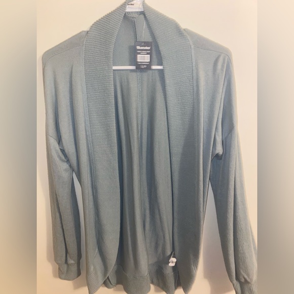 NWT Size small long sleeve cardigan from blue notes - Picture 1 of 4